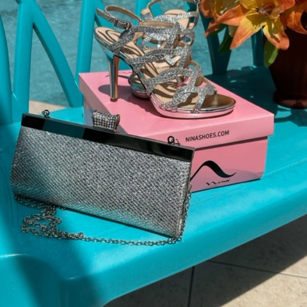DRESSY SPARKLING SILVER HIGH-HEELED SANDALS, SIZE 6 AND MATCHING BAG